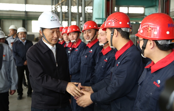 青海水電集團(tuán)第十期簡(jiǎn)訊照片_副本.jpg